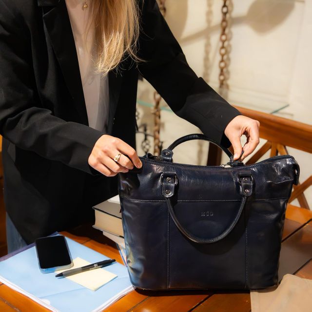 Håndveske i skinn 12,9"